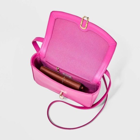 Refined Crossbody Bag - A New Day - Picture 4 of 13